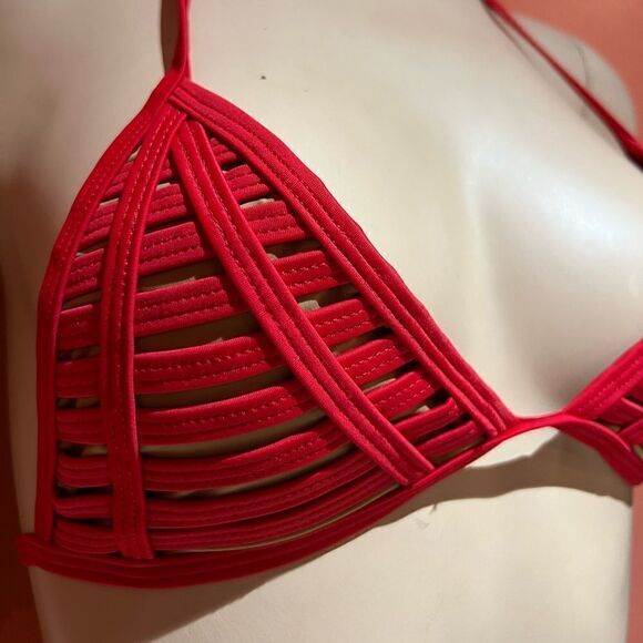 Beach bunny bikini top!!  - Picture 5 of 6